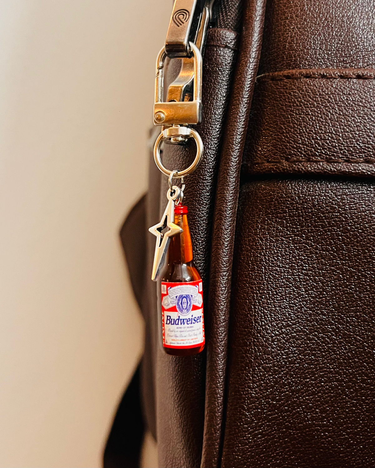 Budweiser Bottle Star Bling D-Hook Bag Charm