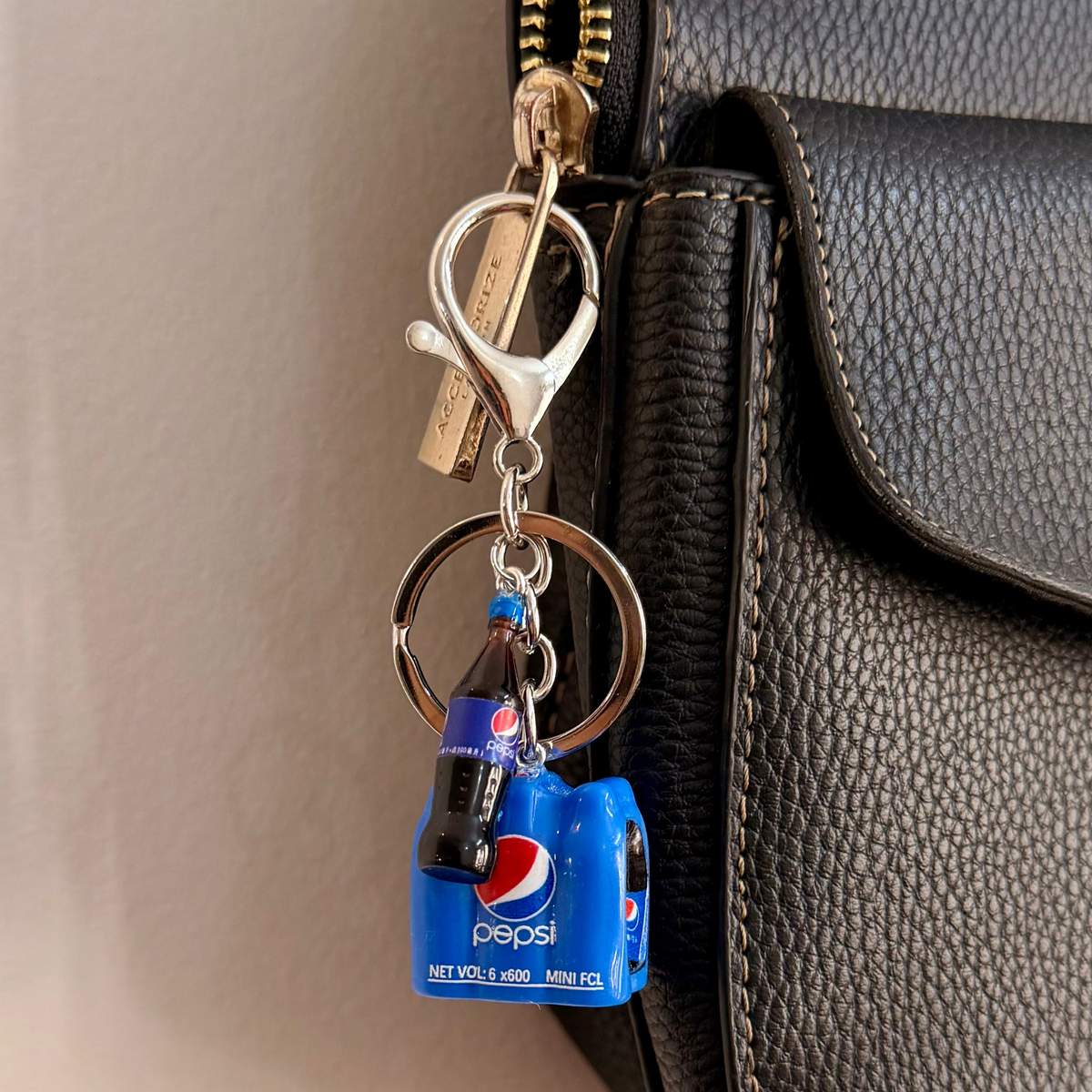 Pepsi Break, a blue cola crate with a glass bottle.